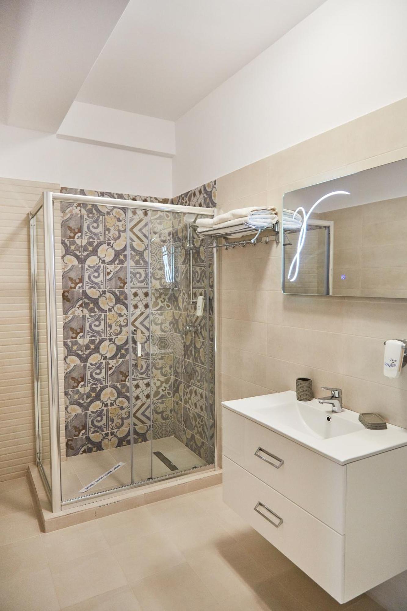 Excelsior Apartaments Mamaia Nord 那沃达利 外观 照片